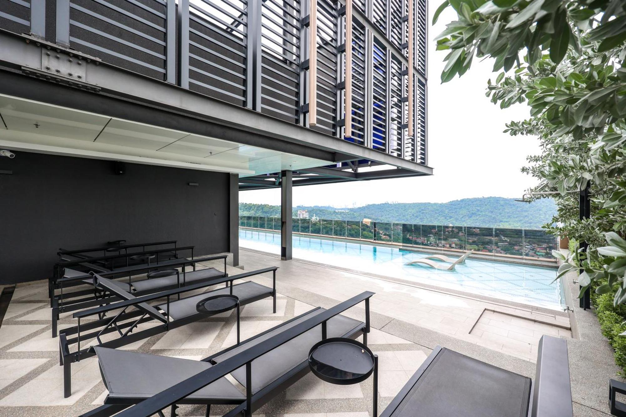 Mossaz Suites By Mykey Petaling Jaya Exterior foto